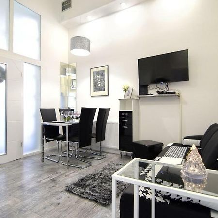 Lea Apartment - Free Parking In Front For 2 Cars زغرب المظهر الخارجي الصورة