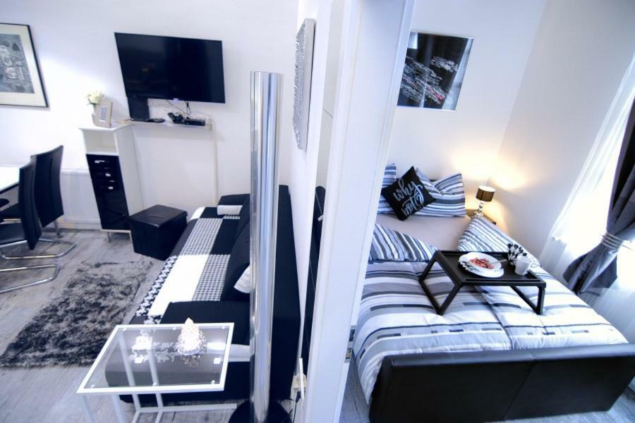 Lea Apartment - Free Parking In Front For 2 Cars زغرب المظهر الخارجي الصورة