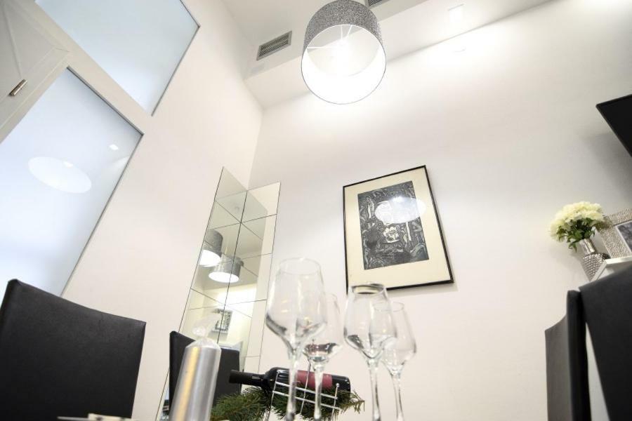 Lea Apartment - Free Parking In Front For 2 Cars زغرب المظهر الخارجي الصورة